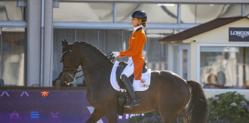 Dinja van Liere (NED) hat momentan gleich zwei Pferde für den ganz großen Sport im Stall: Hermes v. Easy Game und Haute Couture v. Connaisseur! © Petra Kerschbaum