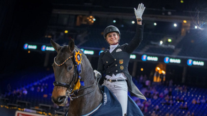 Jessica von Bredow-Werndl (GER) und TSF Dalera BB gewinnen die SAAB Top Ten Grand Prix Kür der Sweden International Horse Show! © Roland Thunholm/SIHS