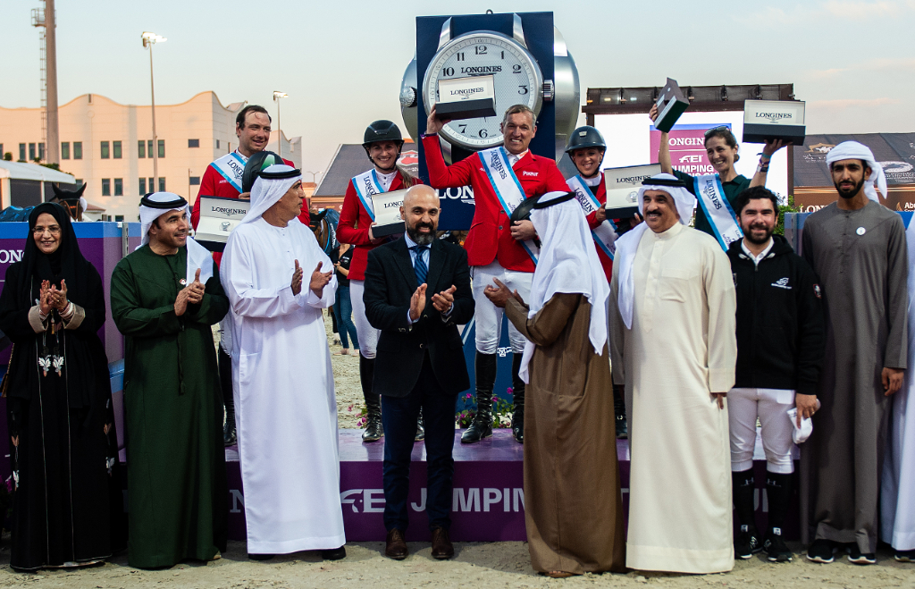 Wow! Die österreichische Equipe sprang in Abu Dhabi zum Sieg im Nationenpreis. © FEI /Martin Dokoupil