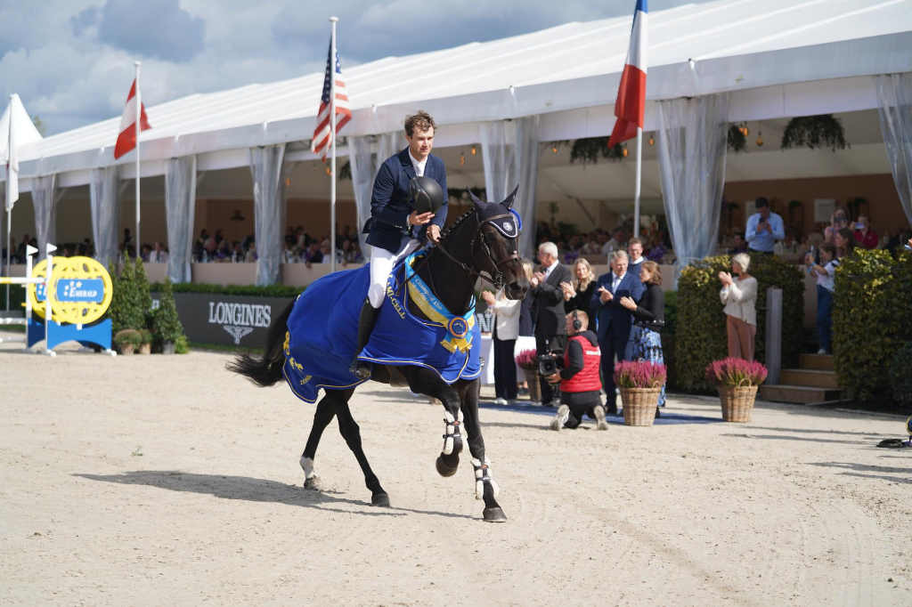 Die neue Weltmeisterin der sechsjährigen Springpferde: ABC Saving Grace v. Kannan unter Ethen Ahearne (IRE). © Sportfot 