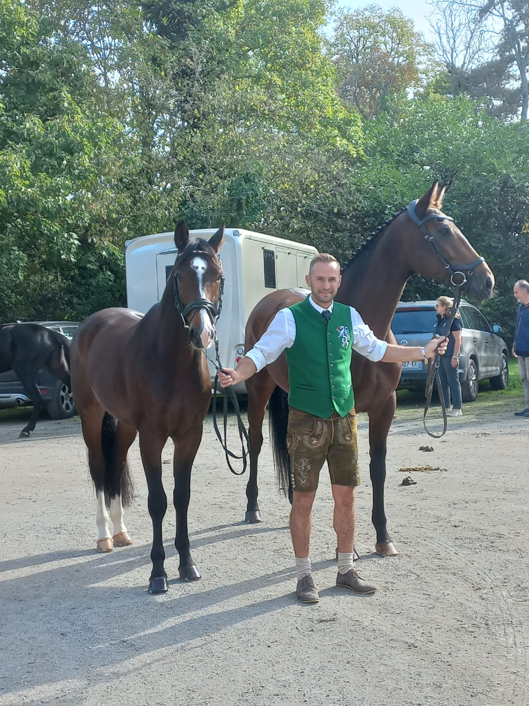 Calypso und Jerpoint Wonder, die beiden Pferde die Daniel Dunst (ST) bei der WM der jungen Vielseitigkeitspferde in Frankreich an den Start bringt, sind beide "fit to compete". © Privat