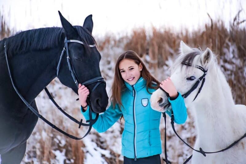 Die zwölfjährige Nina Lehner (NÖ) konnte sich 2023 den niederösterreichischen Vielseitigkeits-Landesmeistertitel in der Altersklasse Jugend sichern. © privat