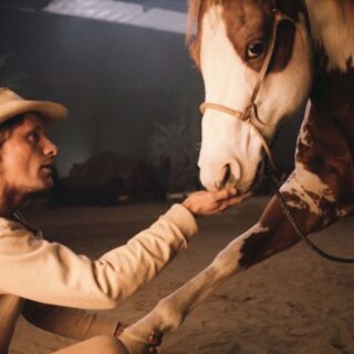 Der Schauspieler Viggo Mortensen, der durch seine Rolle als Aragorn in der Film-Trilogie weltbekannt wurde, ist ein wahrer Pferdemensch. © FB: Stable Express