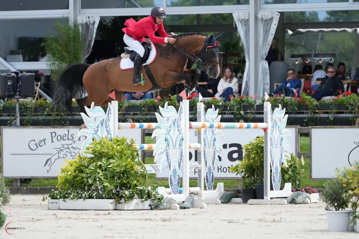 Kronenberg: EM-Debütant Tobias Pfingstl pilotierte Equitron Junior in Runde eins der EM fehlerfrei ins Ziel! © Sportfot