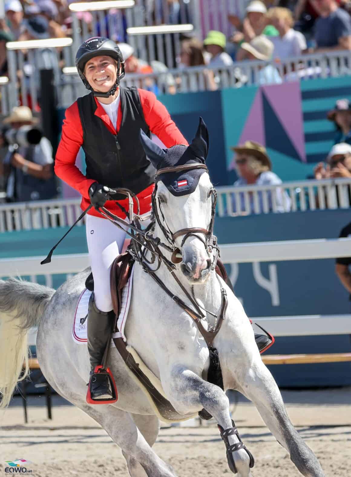 Katharina Rhomberg (V) und Colestus Cambridge bewiesen in Paris ihre Olympiareife! © EQWO.net | Petra Kerschbaum