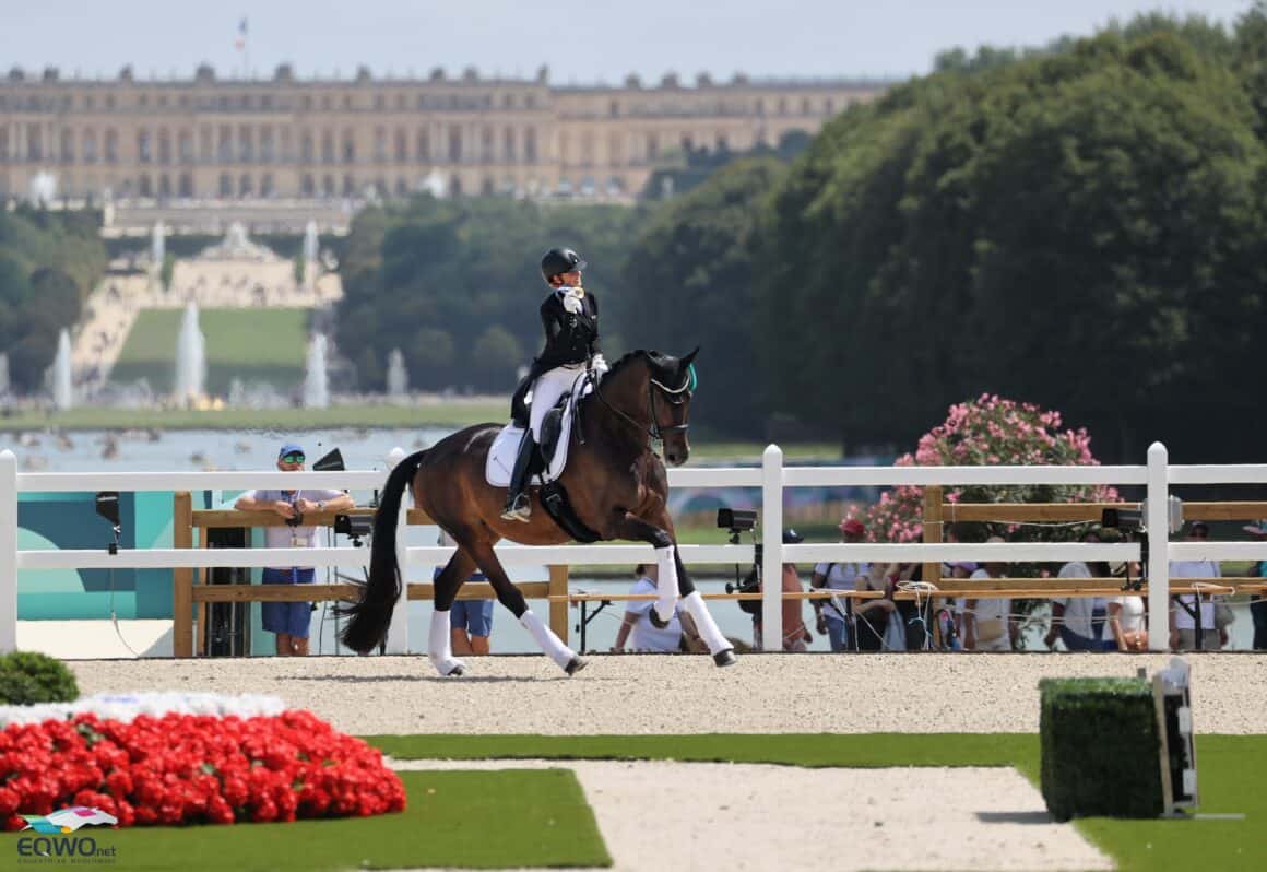 DAS Foto der Olympischen Spiele 2024: Jessica von Bredow-Werndl und Dalera. © EQWO.net | Petra Kerschbaum