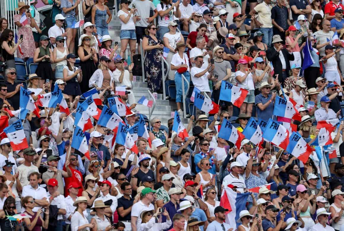 Frankreich jubelt! Die Springreiter holten bei den Olympischen Spielen zuhause Bronze in der Mannschaft. © EQWO.net | Petra Kerschbaum