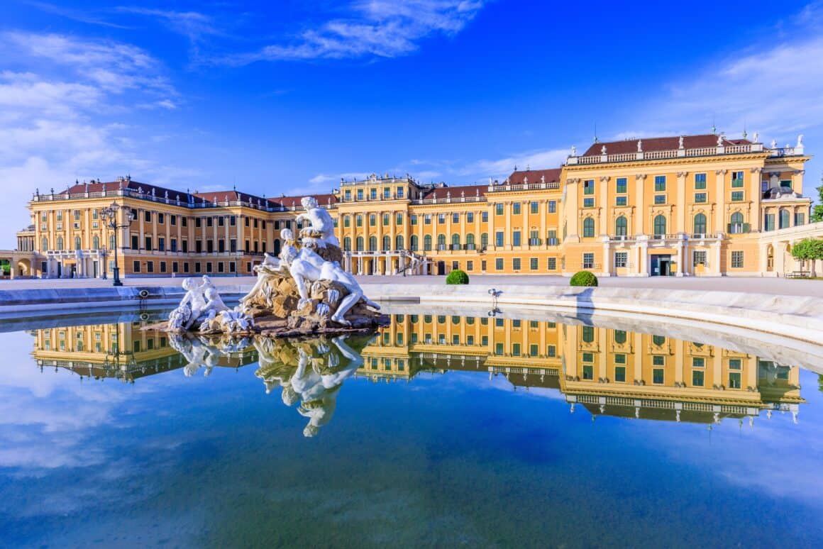 Olympische Spiele in Versailles, Global Champions Tour vor Schloss Schönbrunn! Wien kehrt 2025 in den GCT-Kalender zurück. © LGCT