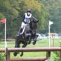 Lea Siegl (OÖ) und Van Helsing P belegten im niederländischen Boekelo Platz 18 in der langen Vier-Sterne-Prüfung. © FB: Eventing-Inside