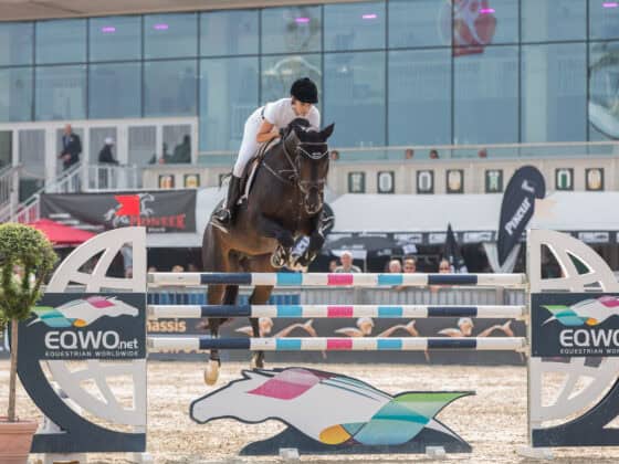 Die Reederei-Erbin Athina Onassis (GRE) ist eine wahre Pferdenärrin. Am Foto ist sie im Sattel des Hannoveraner-Hengstes Cinsey bei den Vienna Masters 2016 zu sehen. © Michael Graf