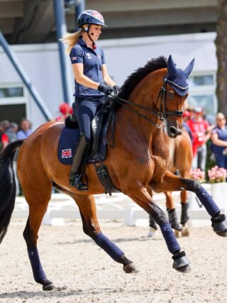 Jessica von Bredow-Werndl (GER) hat einen neuen Kracher unter dem Sattel: Times Kismet! © EQWO.net | Petra Kerschbaum