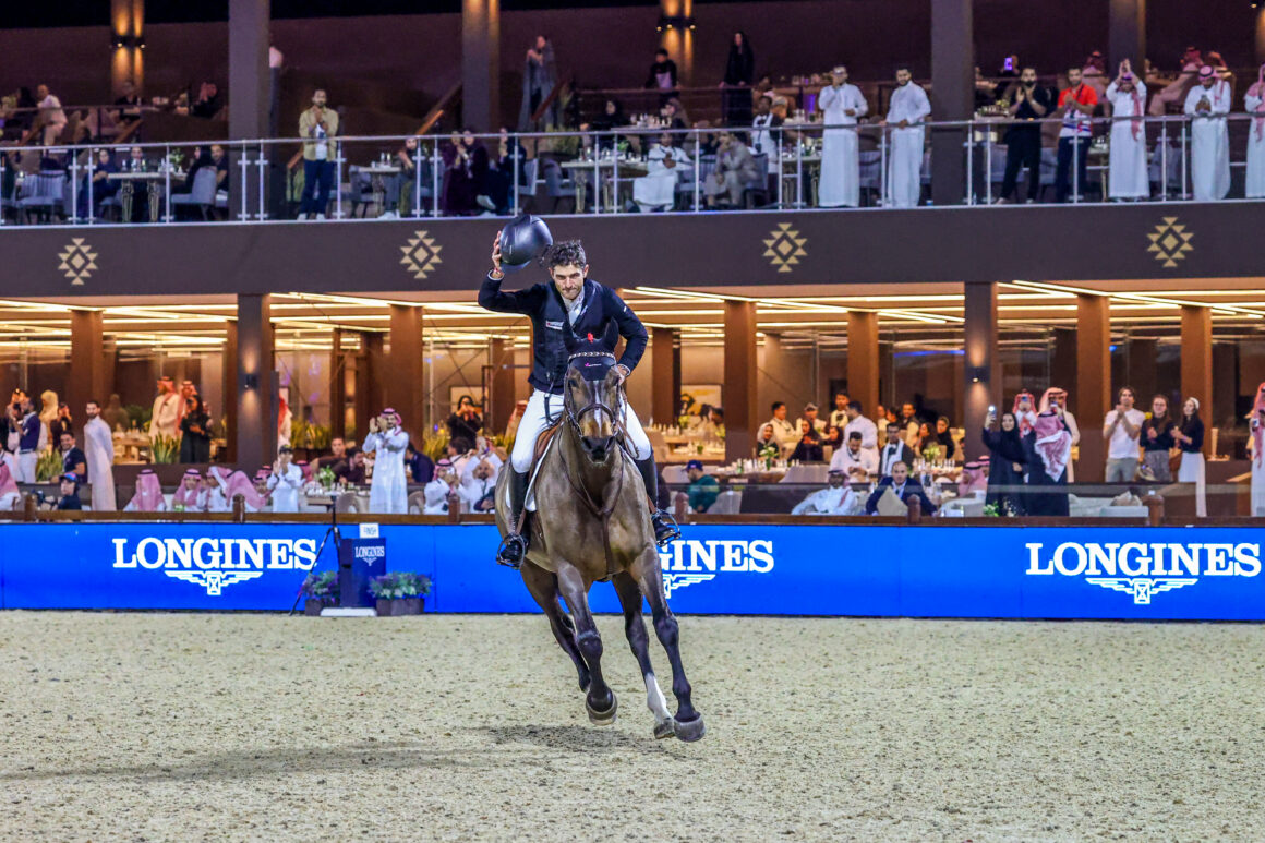 Victor Bettendorf (NED) pilotierte die neunjährige Stute Foxy de la Roque mit zwei schnellen Nullrunden zum Sieg im Global Champions Tour Super Grand Prix. © GCT