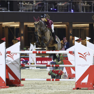 Max Kühner (T) und Elektric Blue trugen mit ihrer Nullrunde maßgeblich zum Sieg der Shanghai Swans im Viertelfinale des Global Champions League Super Cups bei. © Longines Global Champions Tour