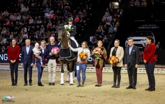 Das erfolgreiche Team war geschlossen mit dabei und verabschiedete ihre Dalera aus dem Dressursport. © EQWO.net | Petra Kerschbaum