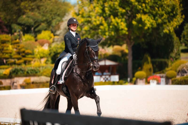 Felicita Simoncic (W) und ihr KWPN-Hengst Four Legends sind die Nummer drei der aktuellen U25-Weltrangliste. © Helene Iljazovic