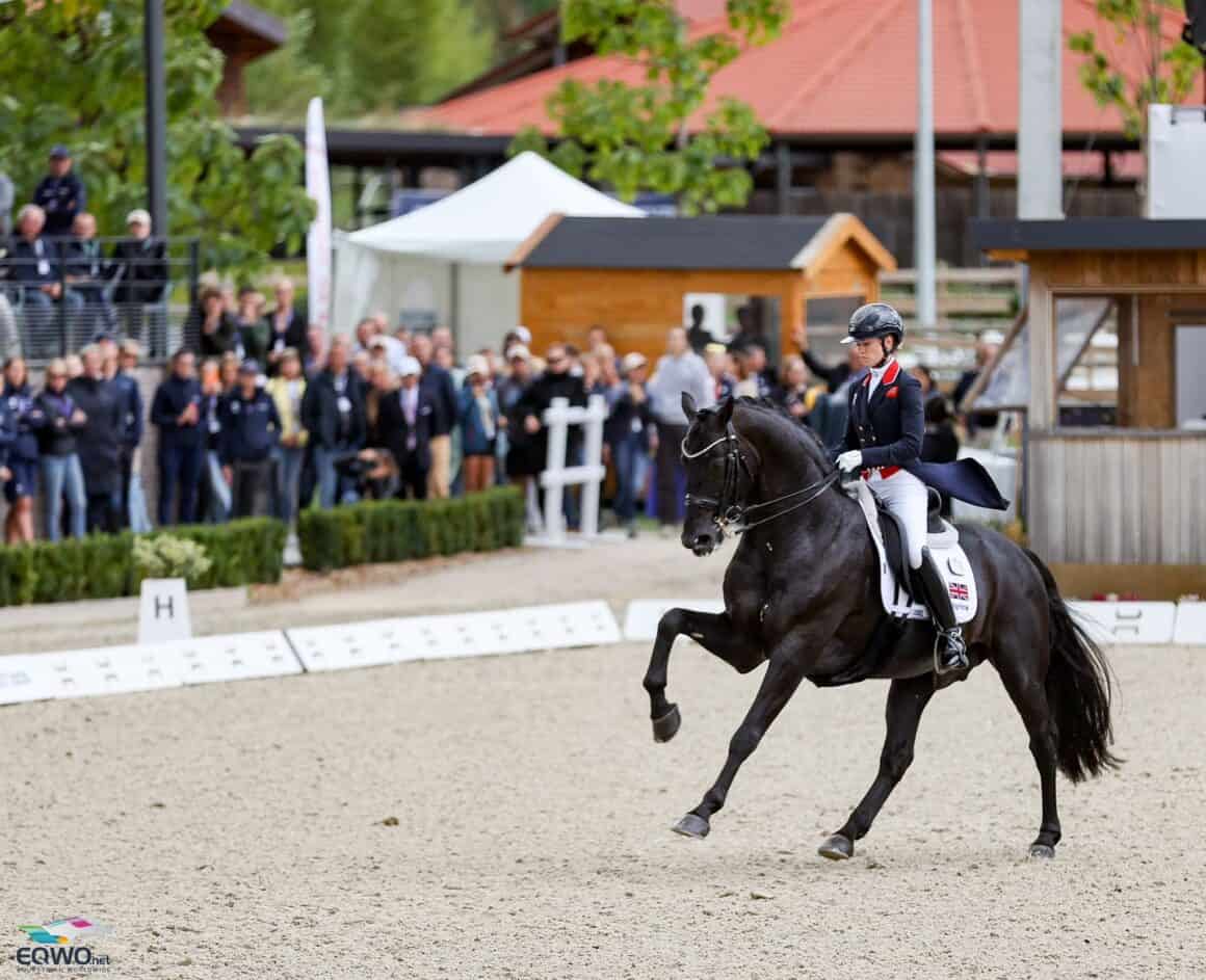 Lottie Fry (GBR) Glamourdale EM Crozet