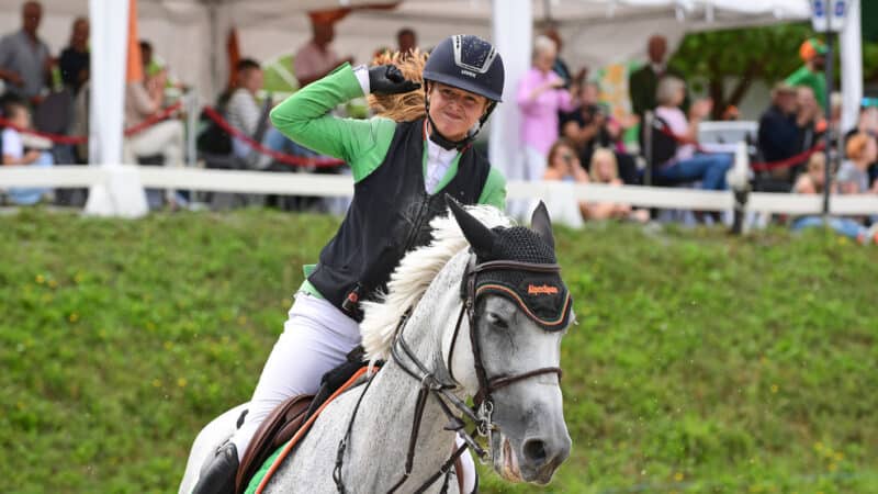 Lena Binder (W) und Celina holen sich in Preding Etappen-Sieg Nr. 2! © OEPS | Horsic photography