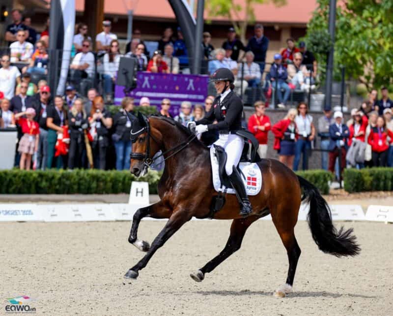 Was für ein Gefühl muss das sein?! Cathrine Dufour mit einem Grinsen im Gesicht! © EQWO.net