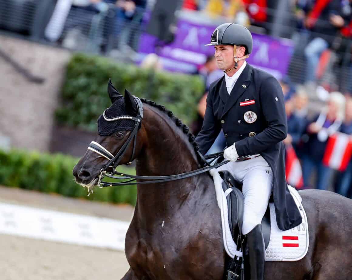 Stefan Lehfellner (OÖ) und Roberto Carlos MT fanden im EM-Viereck von Crozet wieder zu alter Stärke: 68,385 %. © EQWO.net