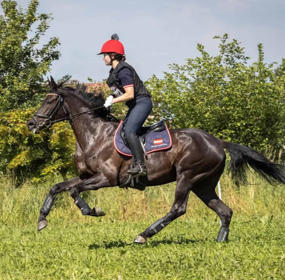 Fiona Würmer (OÖ) startete heuer ihre erste Zwei-Sterne-Prüfung. © privat