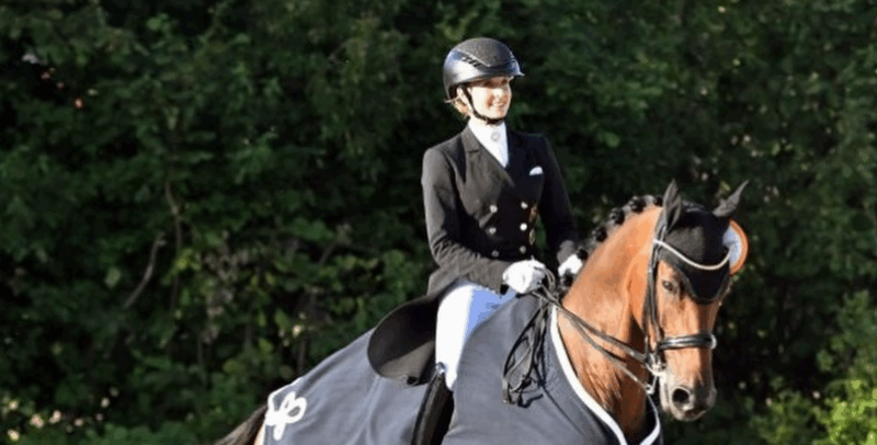 Jessica von Bredow-Werndl (GER) und Times Kismet konnten bei ihrem gemeinsamen Turnierdebüt gleich gewinnen. © IG: Jessica von Bredow-Werndl