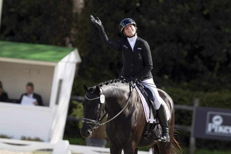 Julia Sciancalepore (K) und Heinrich IV qualifizierten sich locker für das EM-Finale. © FEI/Leanjo de Koster