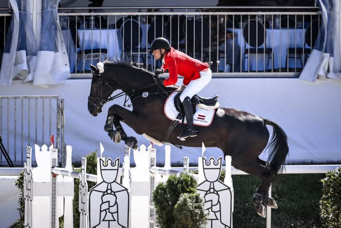 Jannik Domaingo (NÖ) und Lover Boy van het Schaeck steuern beim EEF-Nationenpreis-Finale mit 4/8 Fehlerpunkten das beste österreichische Ergebnis zum Team bei. © Eileen Schreiber