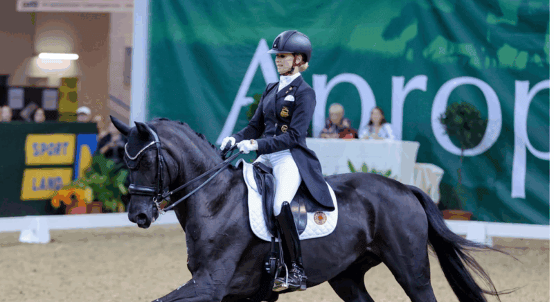 Jessica von Bredow-Werndl (GER) kommt wieder in die Arena Nova! Dieses Mal nicht mit Forsazza, sondern Diallo BB. © EQWO.net | Petra Kerschbaum