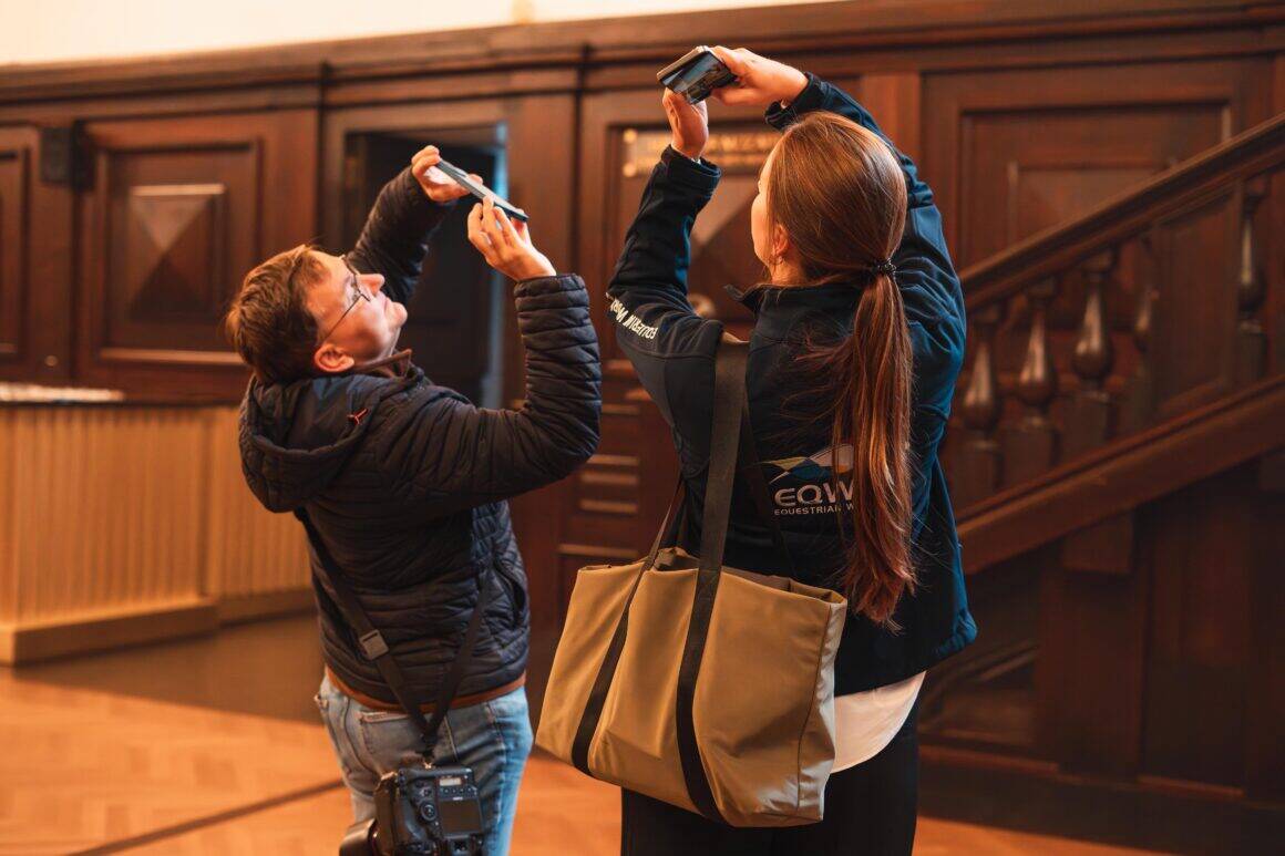 Ein Blick hinter die Kulissen - des EQWO.net-Teams und der Felsenreitschule ;) © Helene Iljazovic