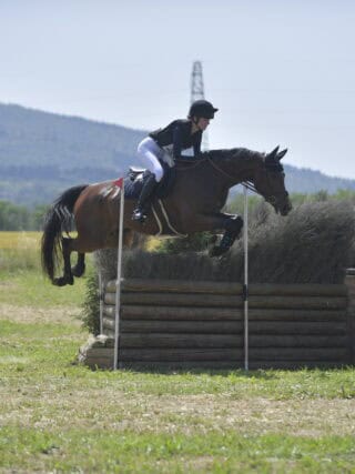 Wir stellen euch heute die junge Vielseitigkeitsreiterin Antonia Wichlas vor. © MARCO PROLI