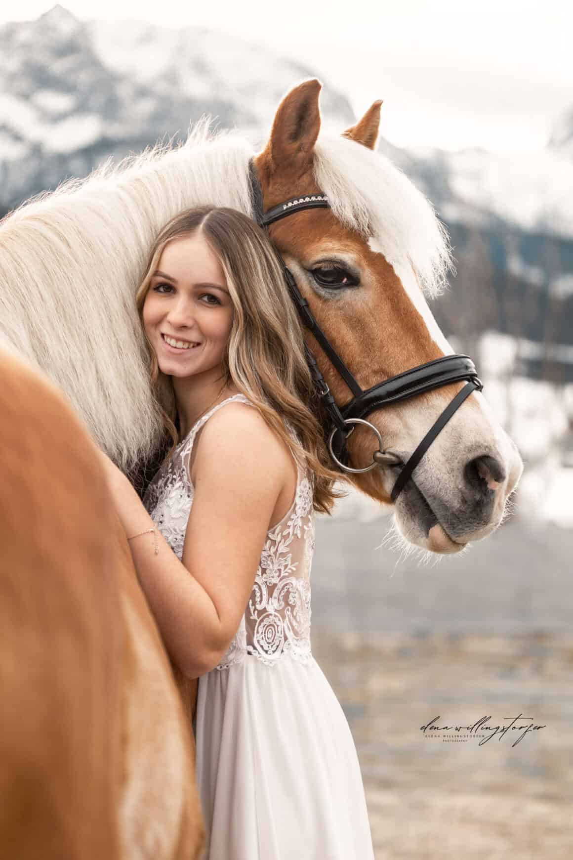 Carina und Aquarell teilen schon viele Winter miteinander. ©️ Carina Auer