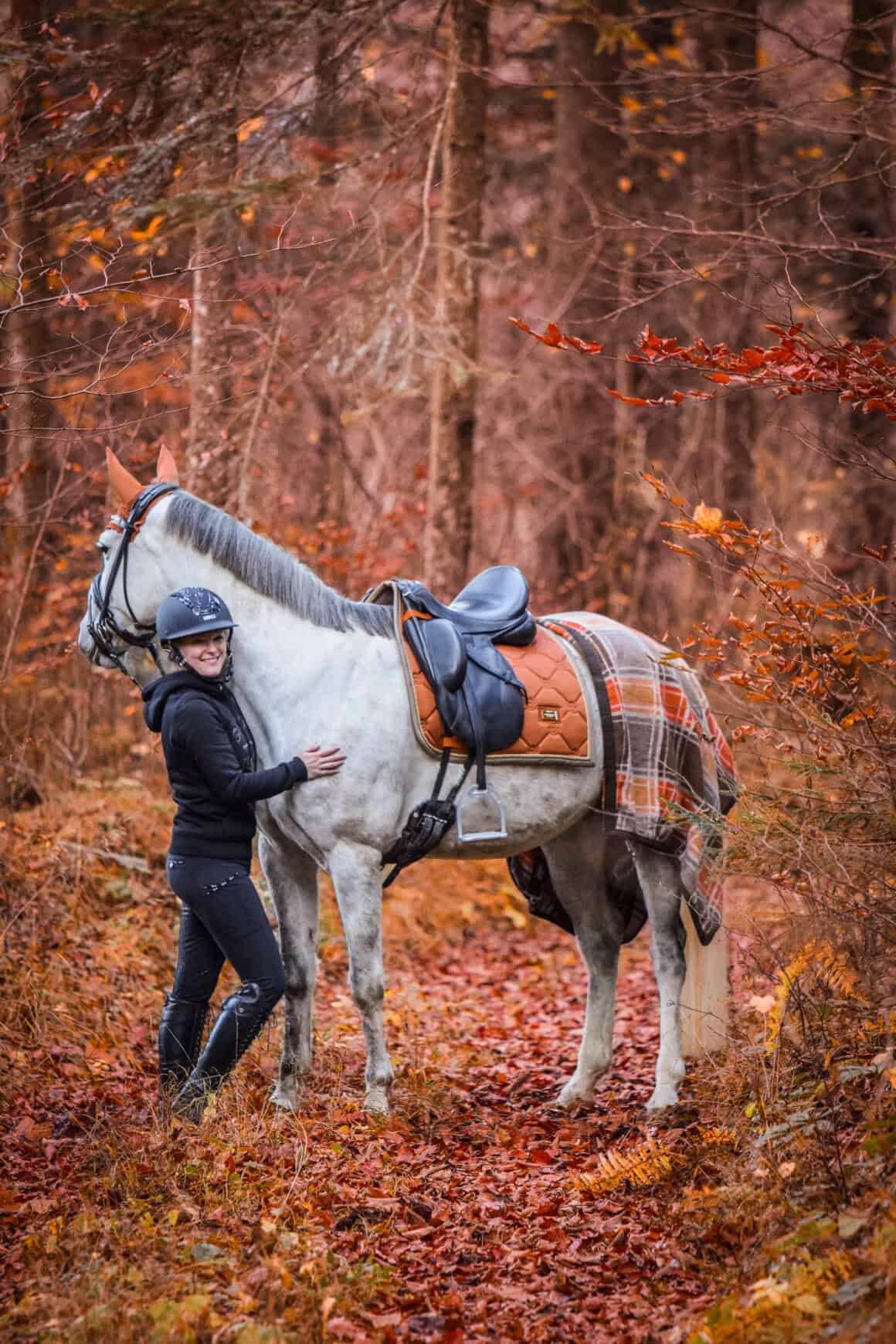 Gabriela Denk und ihr Pferd Kemény sind nun seit zwei Jahren ein eingespieltes Team. ©️ Gabriela Denk