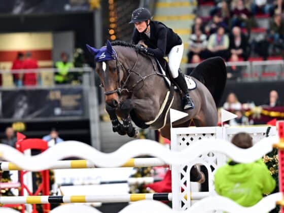 Katharina Rhomberg (V) verteidigt beim CSI4* Salzburg sowohl den Sieg im Championat, als auch im Großen Preis. © Foto Dill