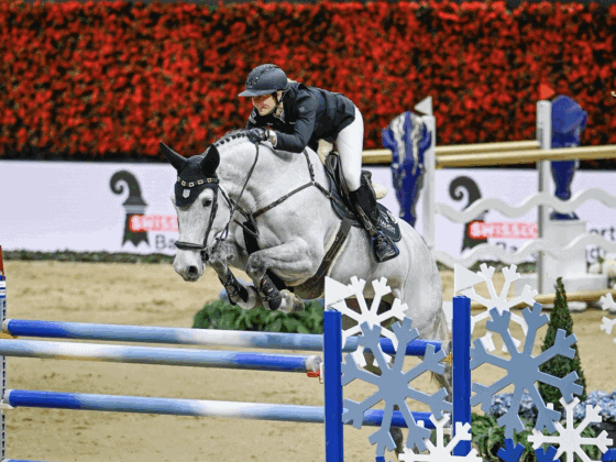 Kathi Rhomberg (V) und Colestus Cambridge sprangen im Championat von Basel auf Rang drei! © Fotografie Stuppa