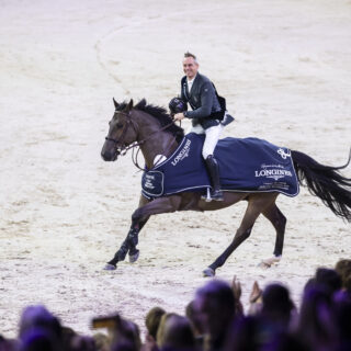 Nach 2023 widerholen Julien Epaillard (FRA) und sein selbstgezogener Donatello d’Auge ihren Weltcup-Triumpf in Amsterdam. © FEI | Leanjo de Koster