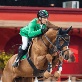 Gerfried Puck (T) verbringt den Jahresbeginn mit seinem Olympiapferd Naxcel V erneut im Nahen Osten. © IG: dohatour.qa