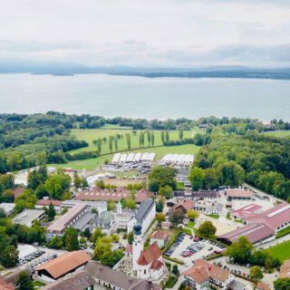 Die Alten Meister kehren zurück! Nach sechs Jahren Pause wird das Comeback der Lehrserie auf Gut Ising mit olympischem Flair stattfinden. © Ising Open Sales