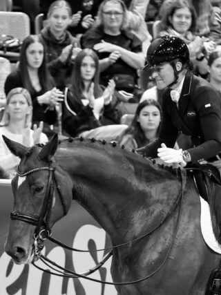 RIP Fürst Ferdinand zur Fasanenhöhe. Renate Voglsangs Fünf-Sterne-Partner starb im Alter von nur 17 Jahren an einer Auto-Immunerkrankung. © EQWO.net | Petra Kerschbaum