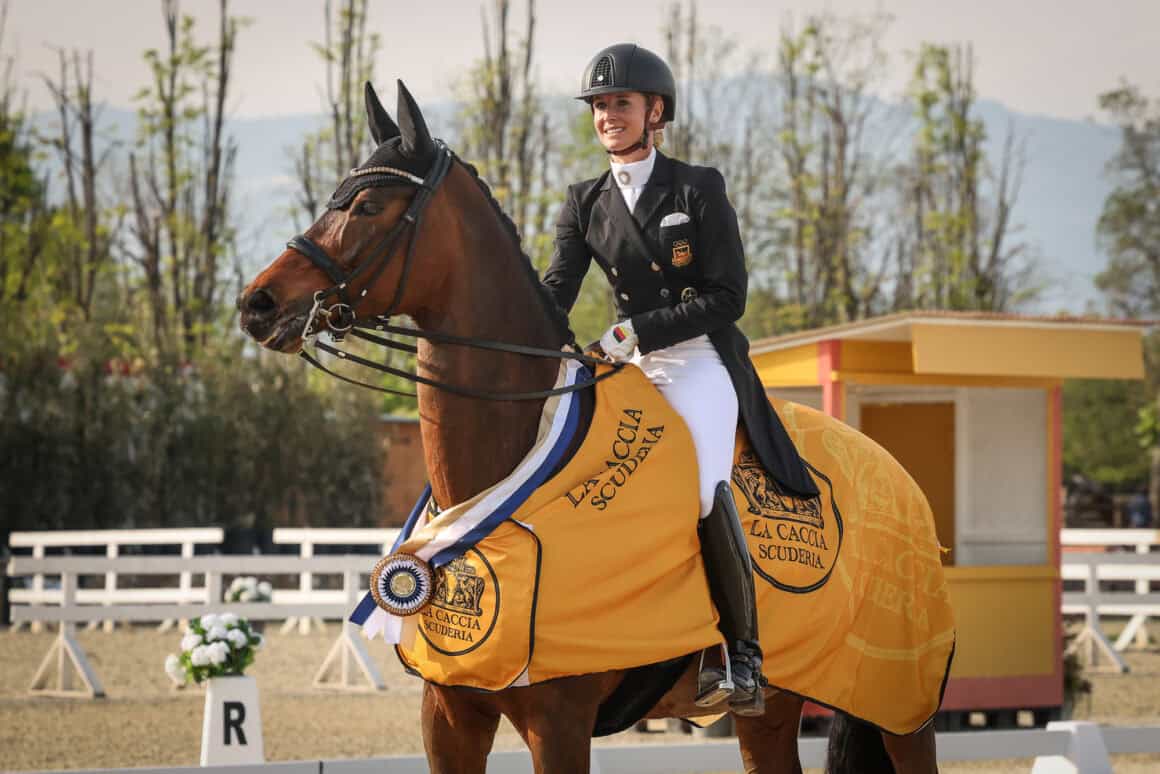 Jessica von Bredow-Werndl (GER) und Kismet feierten in Italien mit über 78% einen Debüt-Sieg in der CDI3* Musikkür. © Marta Fusetti