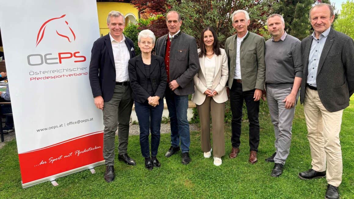 Das neue OEPS Präsidium wird angeführt von Herbert Gugganig. ©️ OEPS