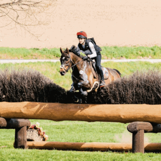 Amy Rose Frühwirth (NÖ) und Gin Tonic absolvierten die erste U25-Weltmeisterschaft der Vielseitigkeit! © Pompo Mompo Horse Photos