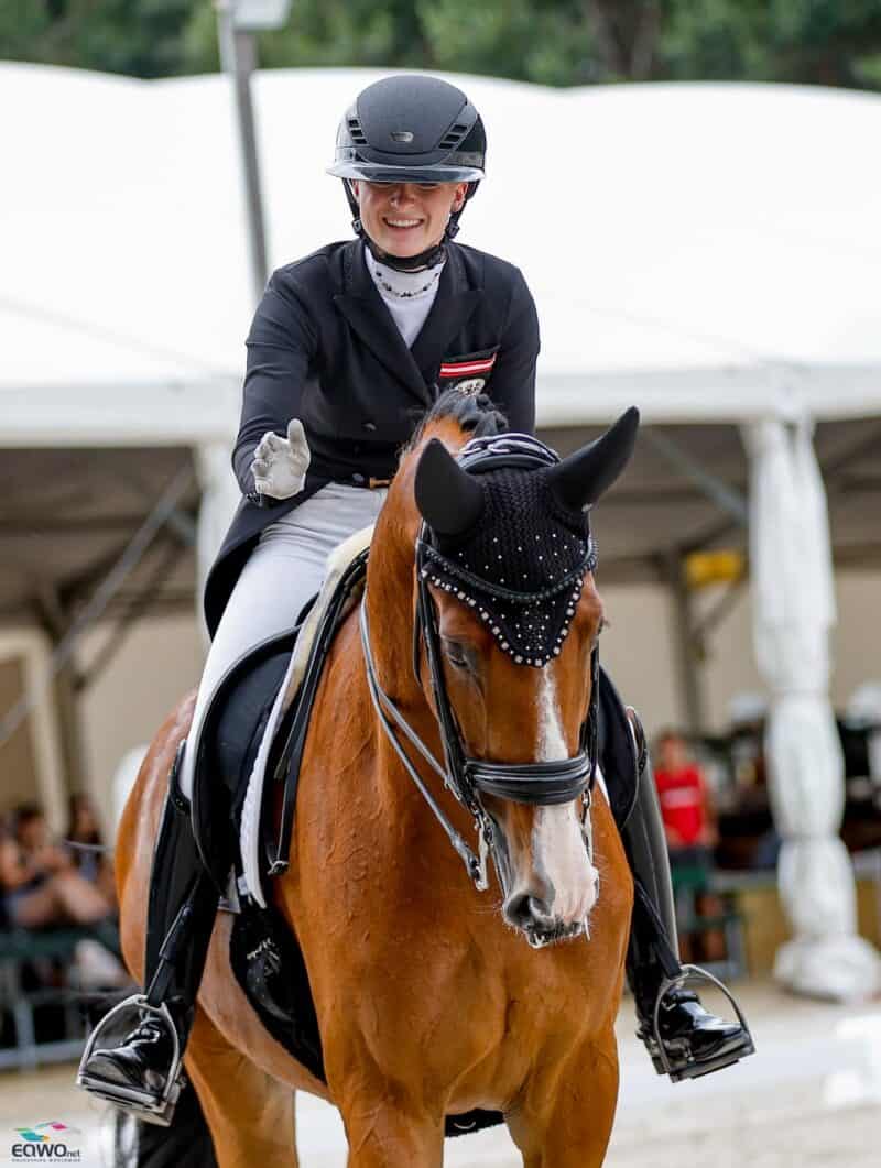 Valentina Friedl (ST) und Korefan präsentierten sich bei der U25-Europameisterschaft in Ungarn als bestes österreichisches Duo auf Rang 15! © EQWO.net | Petra Kerschbaum