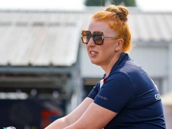 Die britische Teamreiterin Becky Moody erzählte im EQWO.net-Gespräch über ihren "Bomb", das britische Team und Herausforderungen im Training mit Weltklasse-Pferde. © EQWO.net | Petra Kerschbaum