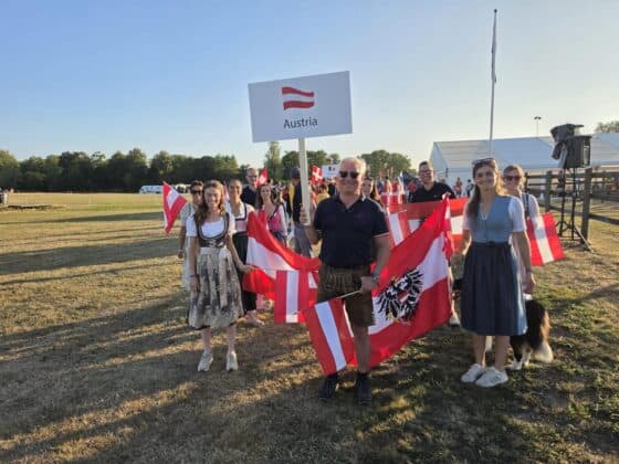 EM-Auftakt in Segerjl! Livia Sterovsky und Magdalena Zellhofer vertreten Österreichs Farben bei der Nachwuchs-EM der Vielseitigkeit. © Privat