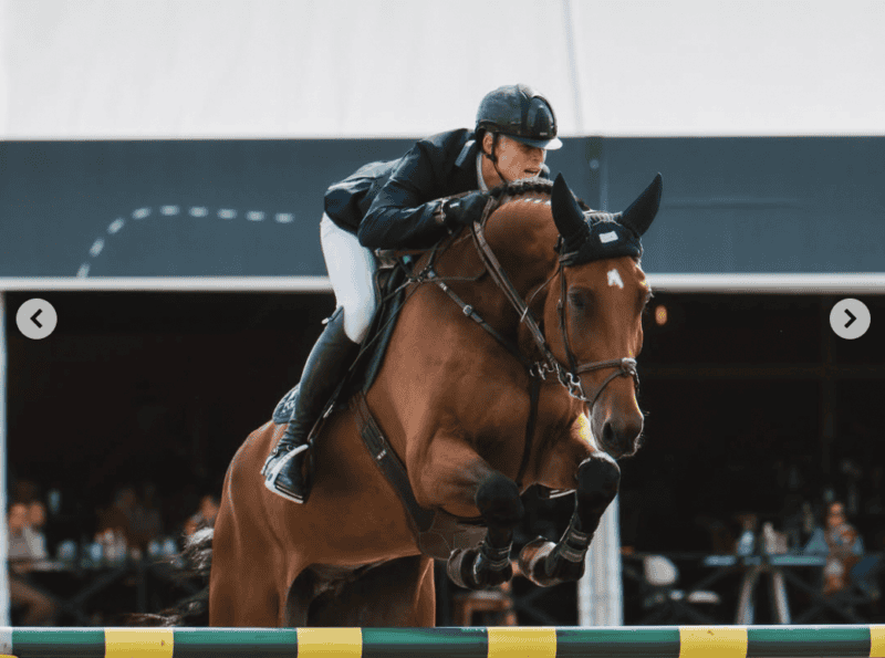 Max Kühner (T) pilotiert Neuzugang Vivo de Muze PS in Brüssel aufs Podest! © IG: brussels_stephex_masters | lievenhendrickxhorsesup