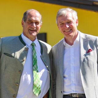 Johannes Mayrhofer (re.) übernimmt ab 1. Oktober offiziell die Agendes des OEPS als Generalsekretär. Damit ist er neben Präsident Herbert Gugganig (li.) der wichtigste Mann im Verband. © EQWO.net | Petra Kerschbaum