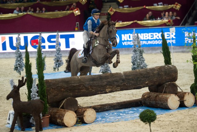 AlgotssonOstholtSara Anolanda 45 iWEST Indooreventing 6891 cPPP