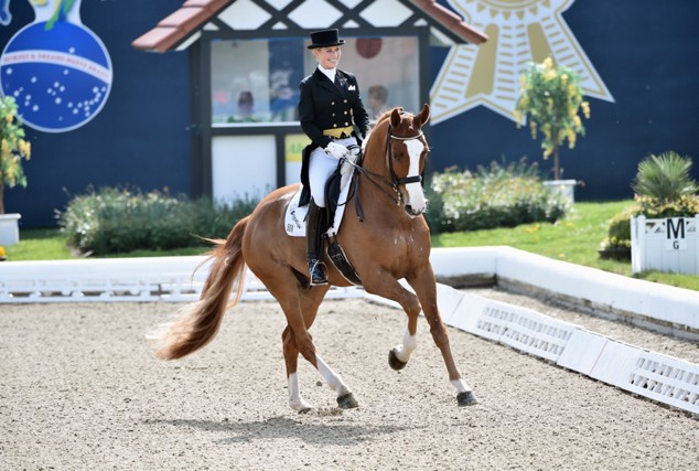 Bild1 Frie Bache Isabel Riverdance