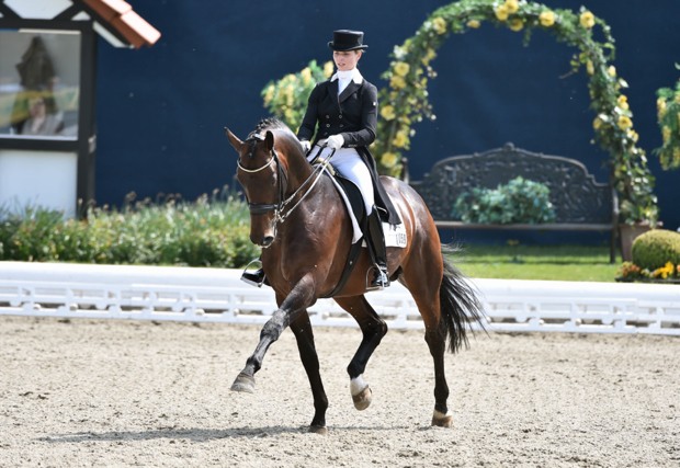 Bild2 FRIE Moeller Eva Bordeaux