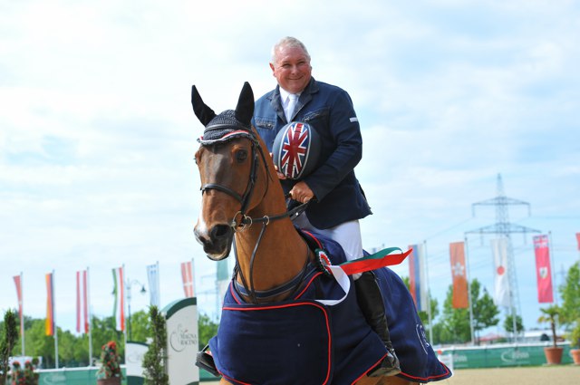 BillingtonGeoff CruisingLight 57 STA So HB SE 1